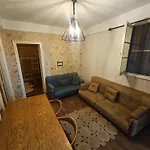 Downtown Simple Apartment - Families Only
